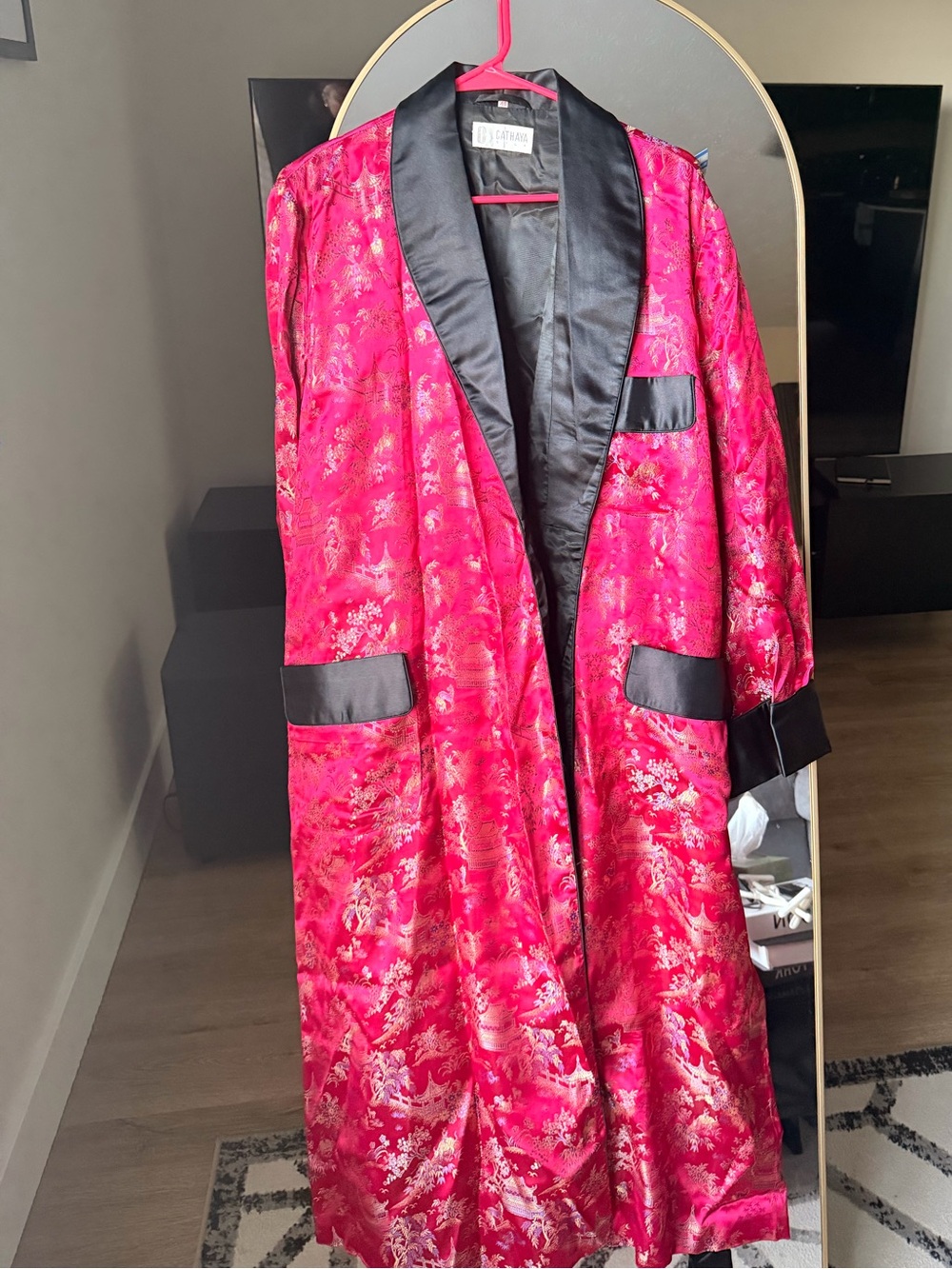 Vintage Cathaya Silk Red brocode long Smoking Jacket lounge Robe w/ Sash size